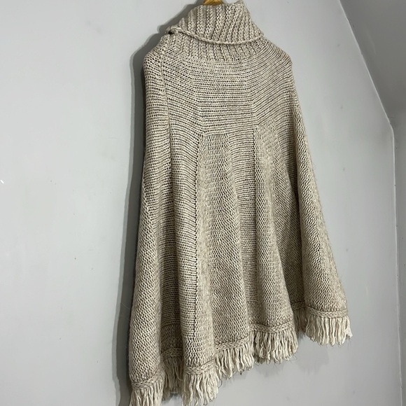 Iperico Neutral Knit Poncho Wool Alpaca Fringe Shawl Apres Ski Made in Italy - Picture 9 of 13